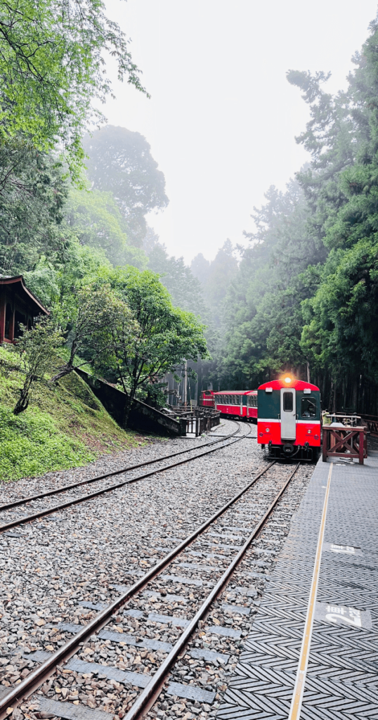 阿里山小火車