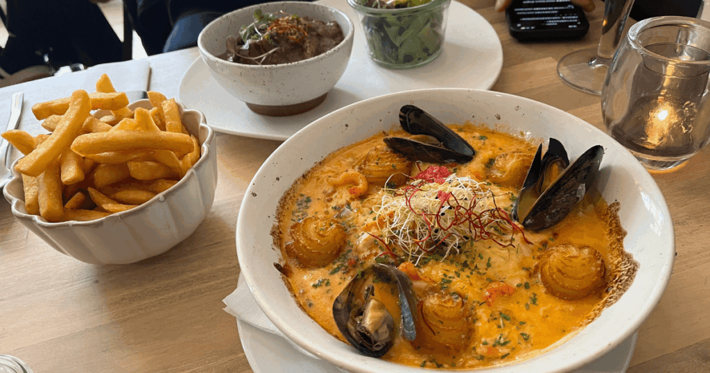 燉牛肉及魚湯